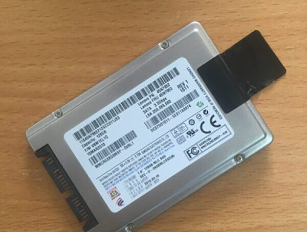 Ổ cứng SSD chuyên dụng server khác gì ssd consummer
