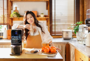 Máy Làm Sữa Hạt Làm Sạch Tự Động Joyoung JSCB-K7 PRO